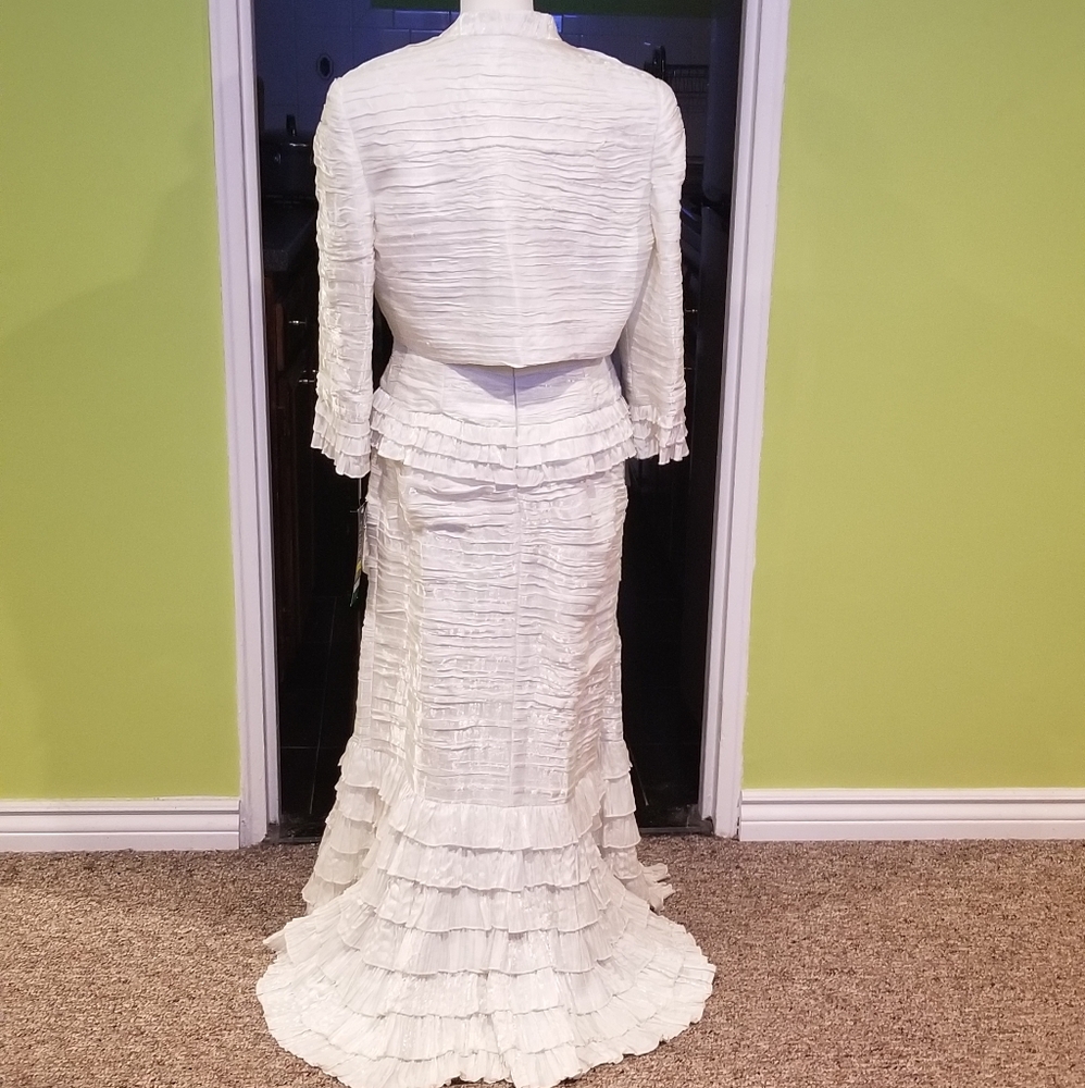 NWT Formal Dress With Ruching, Ruffles, And Jacket - Picture 8 of 10